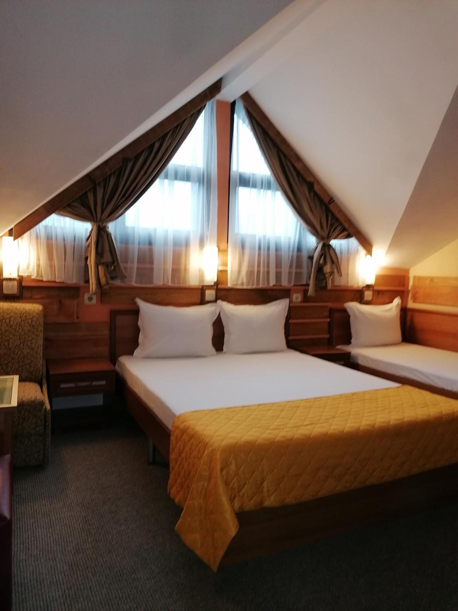 Boutique Guest House Ikonomov Bansko Ngoại thất bức ảnh
